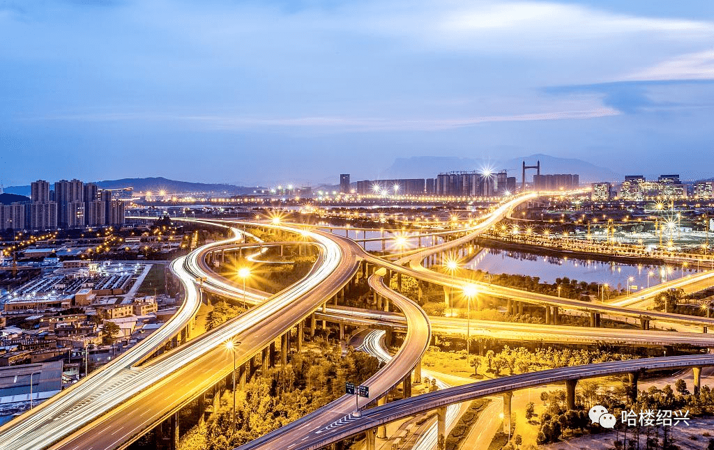 广东省广州越秀区路，繁华与历史的交织