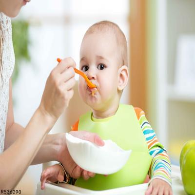 七个月宝宝可以吃饭吗？——探索宝宝辅食的奥秘