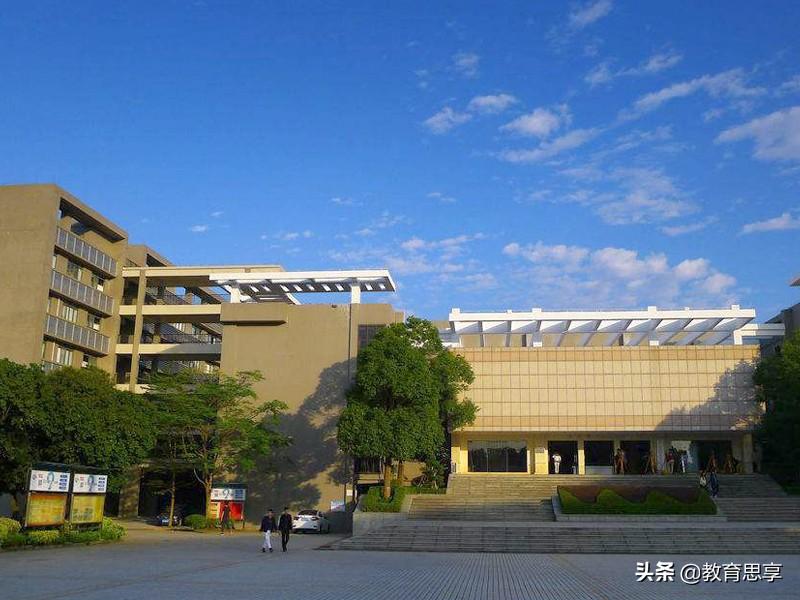 广东省专科大学，探索与展望