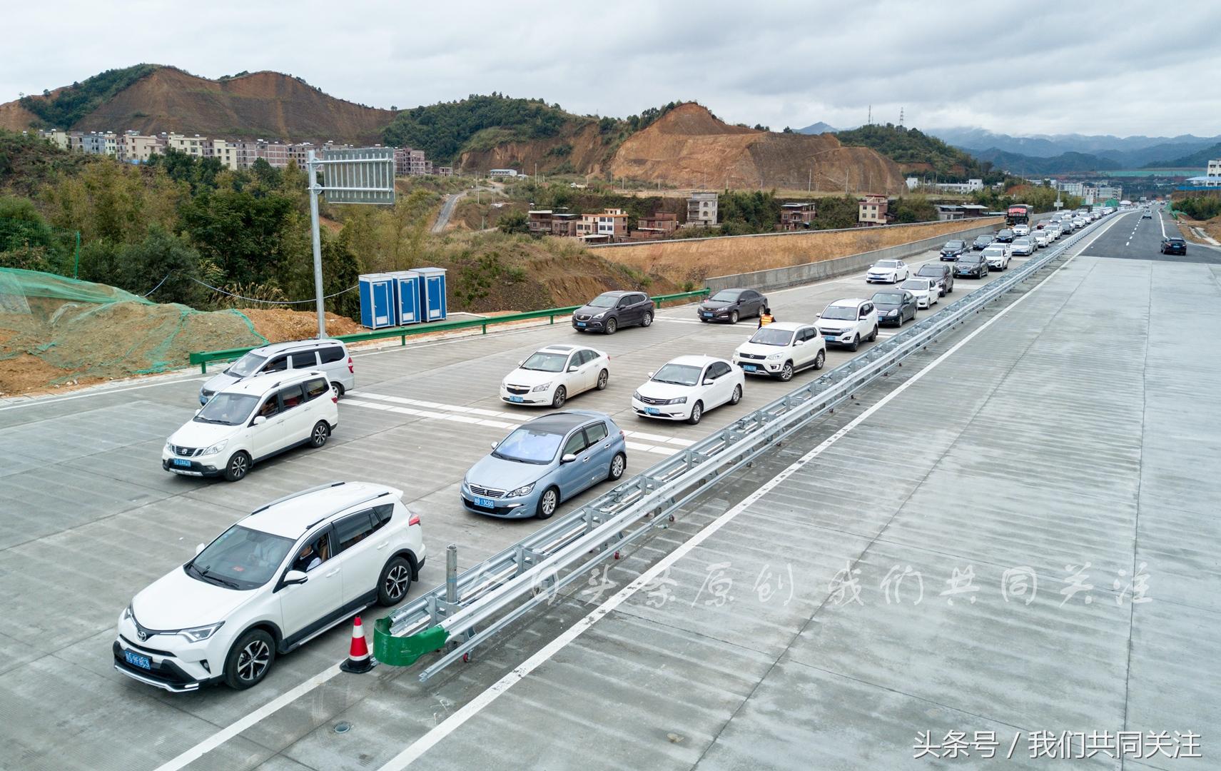 广东省境内堵车现象的成因与应对策略